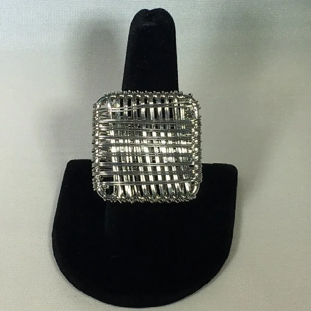 Amrita Singh Silver wire ring adjustable 7.5/8